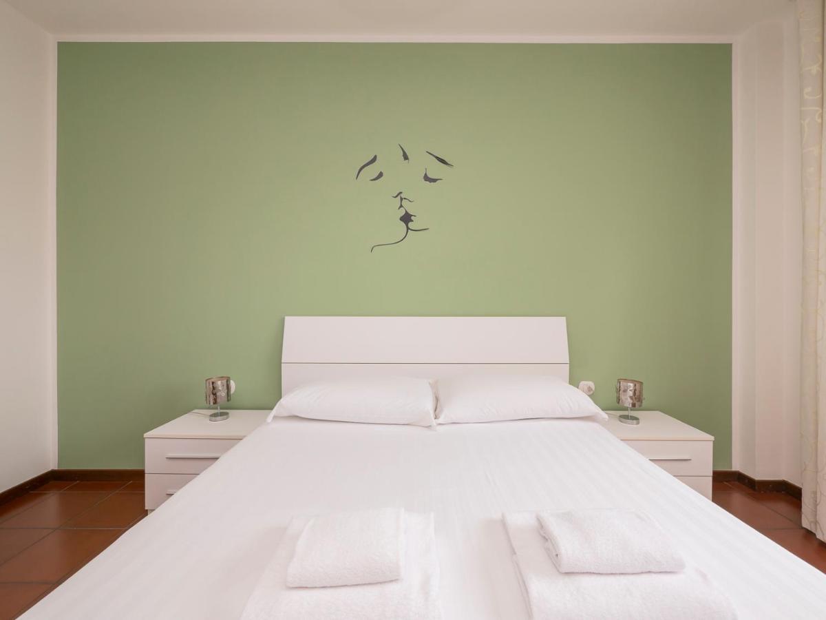 I Host Apartment - Appennini 53 Milan Exterior photo